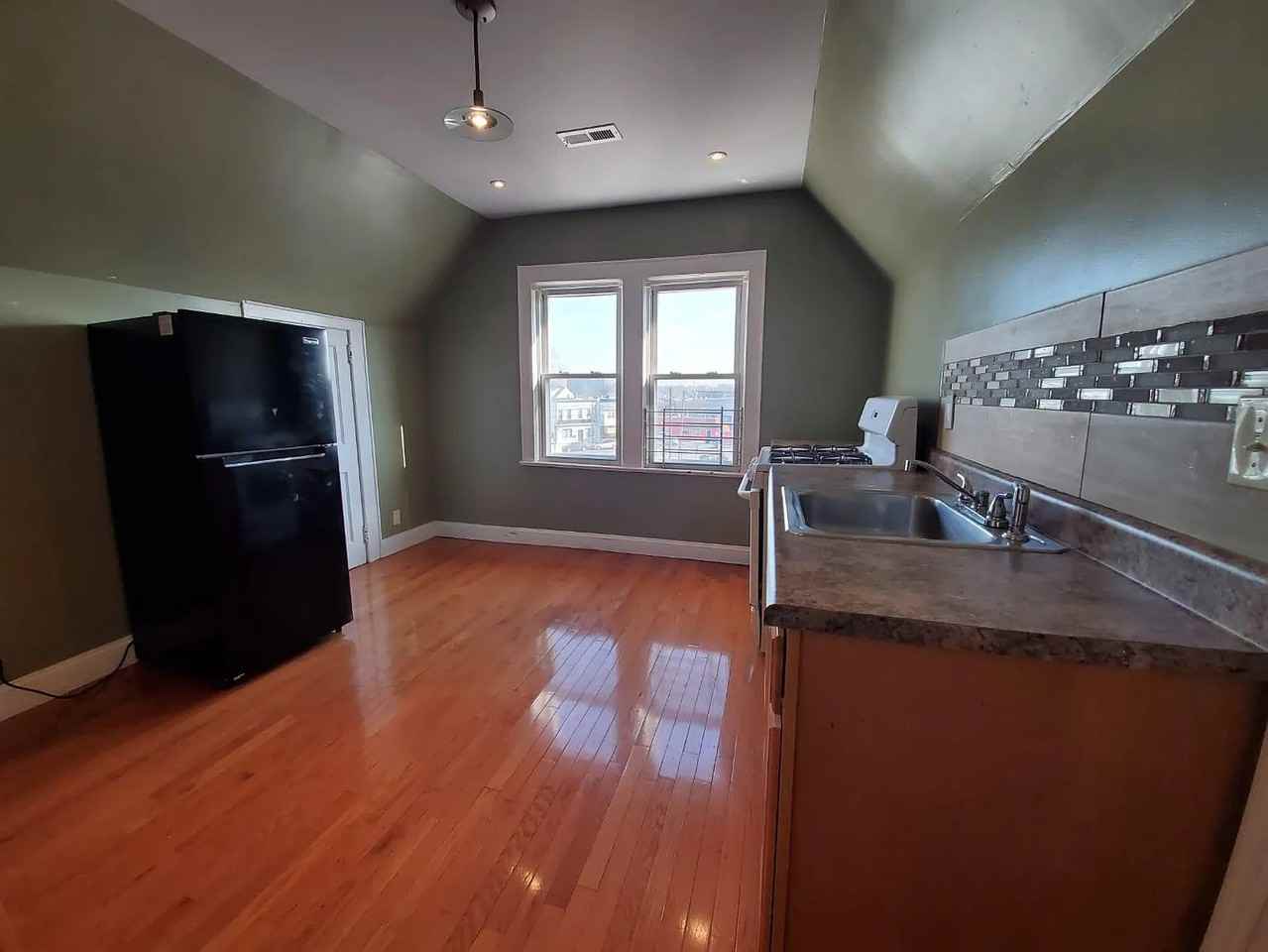 322 Ampere Parkway #3 - Photo 7 of 9