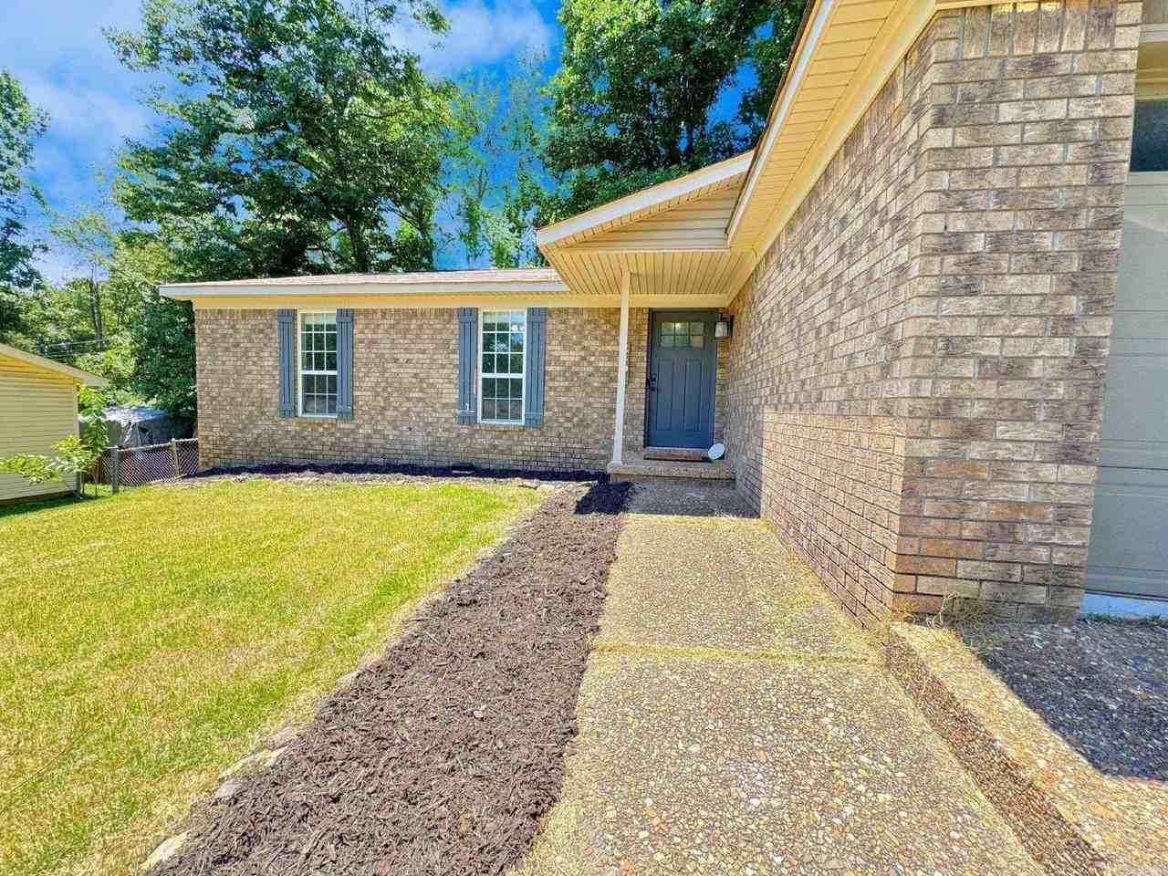 8501 Merriwood Ct - Photo 2 of 28
