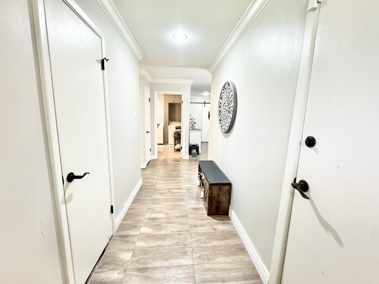 8501 Merriwood Ct - Photo 4 of 28