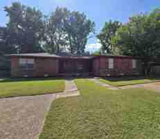featured image of 617 Brierly Dr