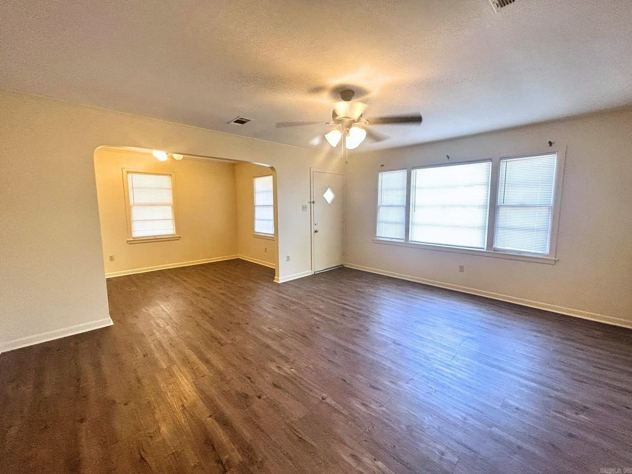 304 W 34th Ave - Photo 3 of 14