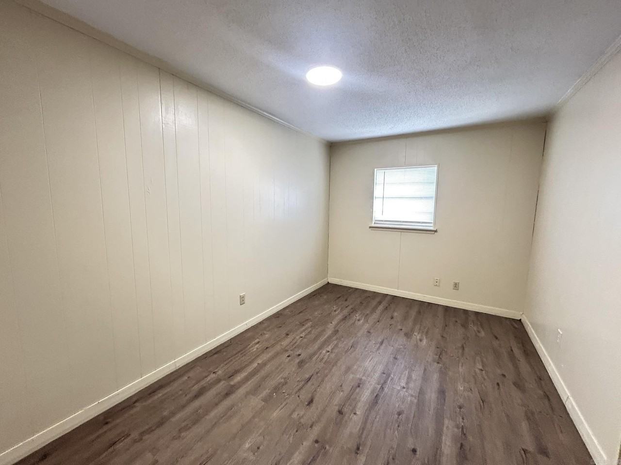 3012 S Holly St - Photo 5 of 10