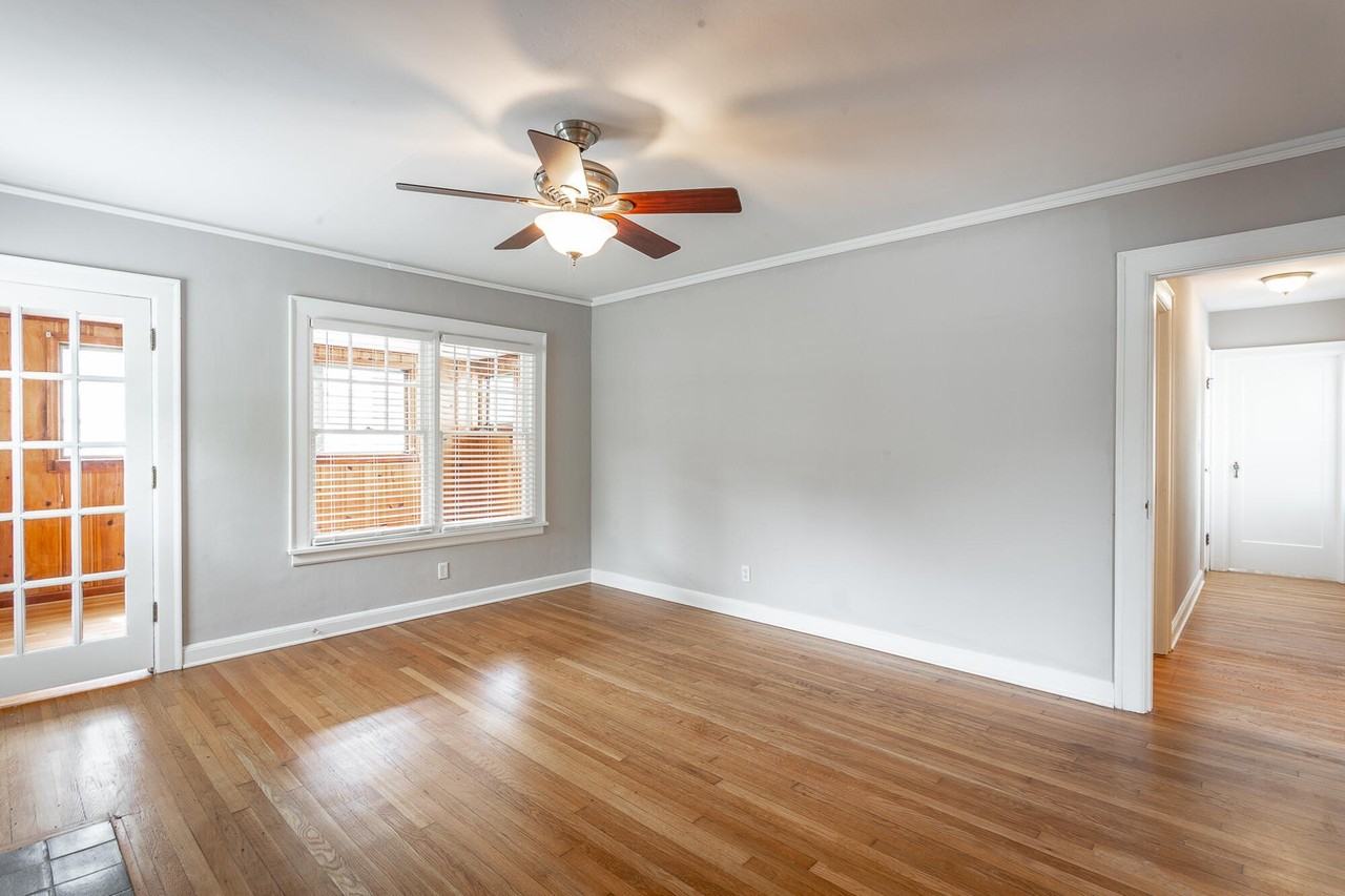 12 Orlando Dr - Photo 5 of 44