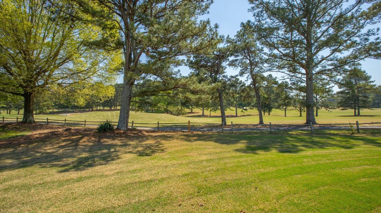 336 Nob N Drive - Photo 2 of 35