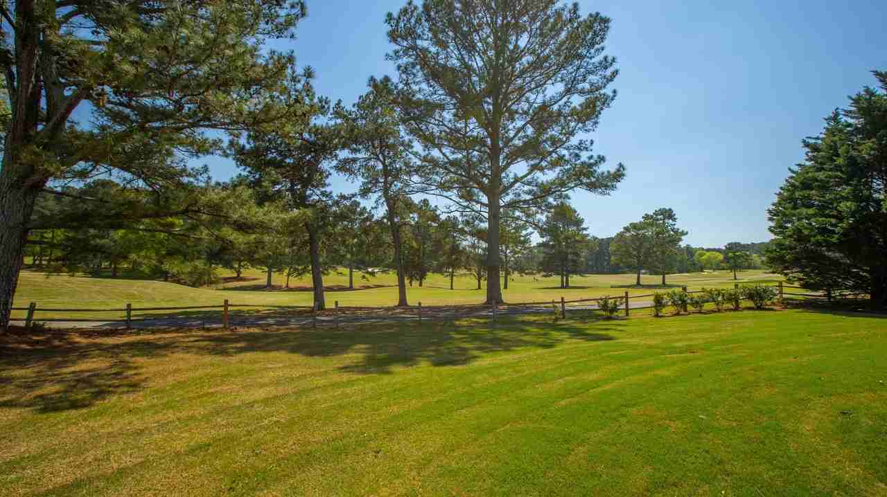 336 Nob N Drive - Photo 3 of 35