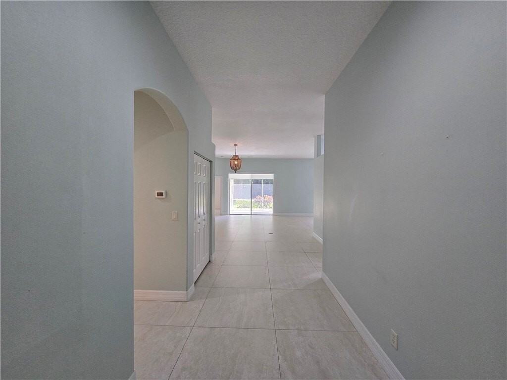 739 S Ocracoke Sq Sw - Photo 3 of 34