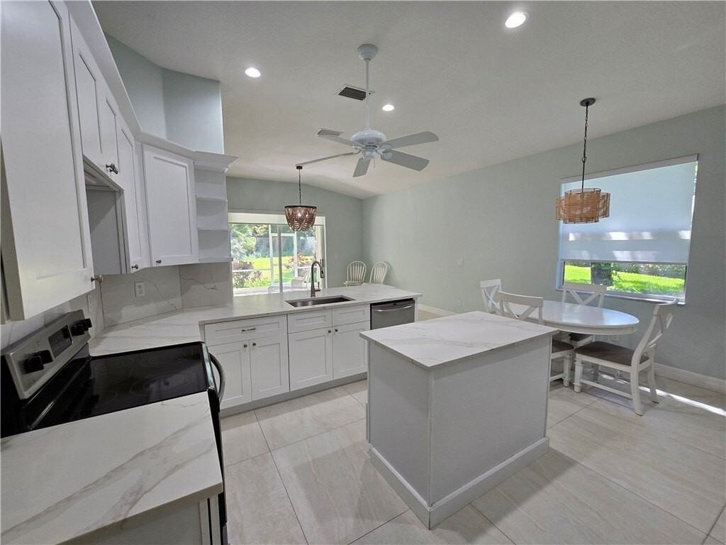 739 S Ocracoke Sq Sw - Photo 7 of 34