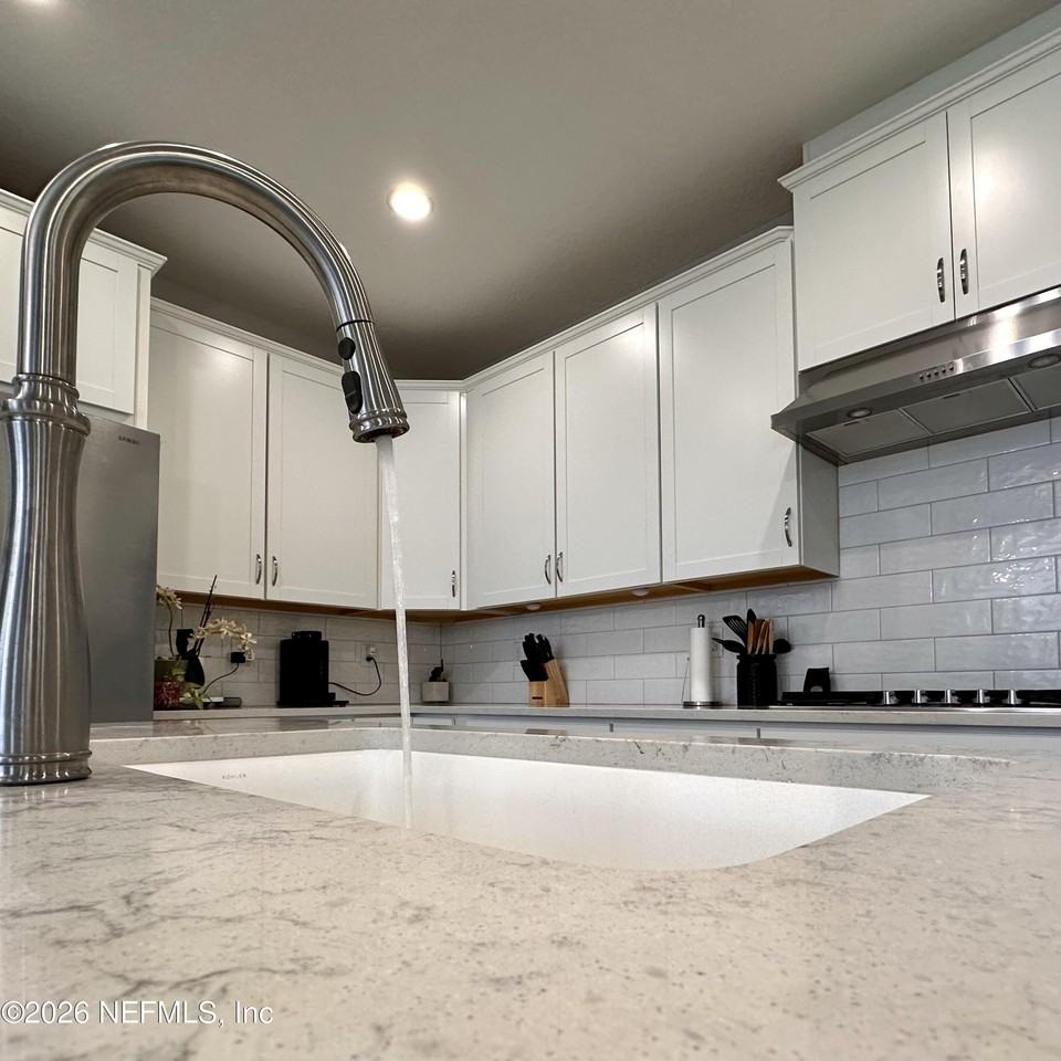 10089 Filament Blvd - Photo 4 of 20