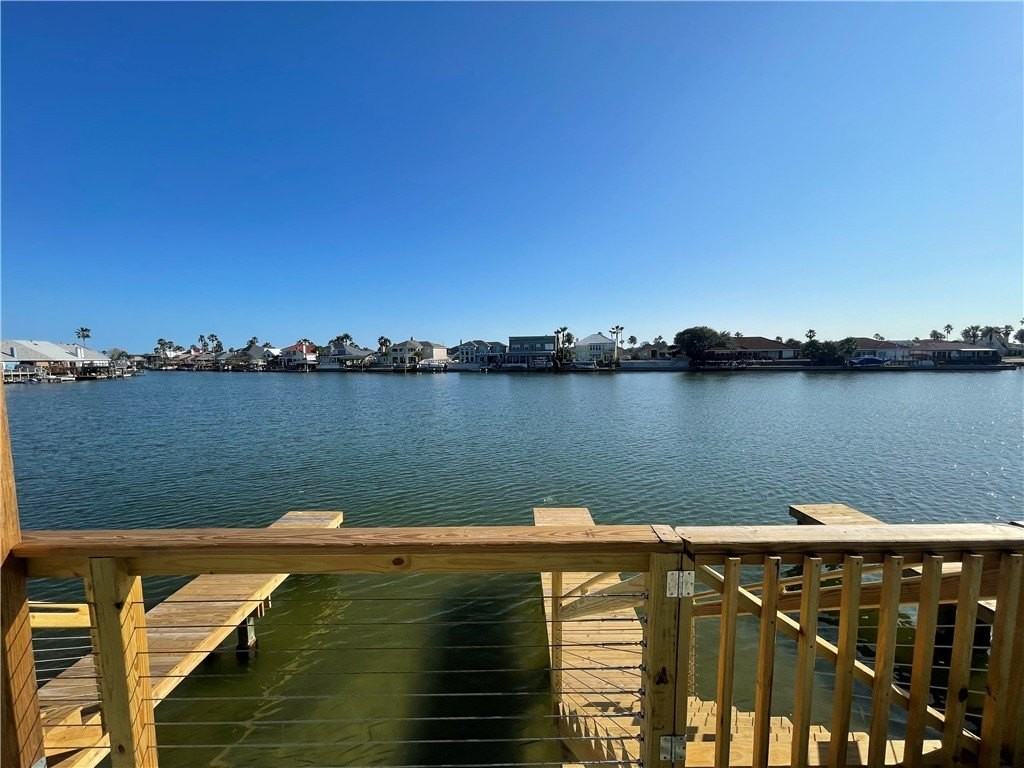 13957 Fortuna Bay Dr #B - Photo 3 of 36