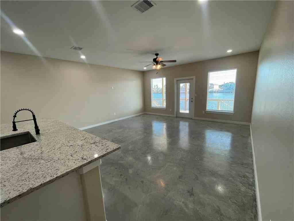 13957 Fortuna Bay Dr #B - Photo 5 of 36