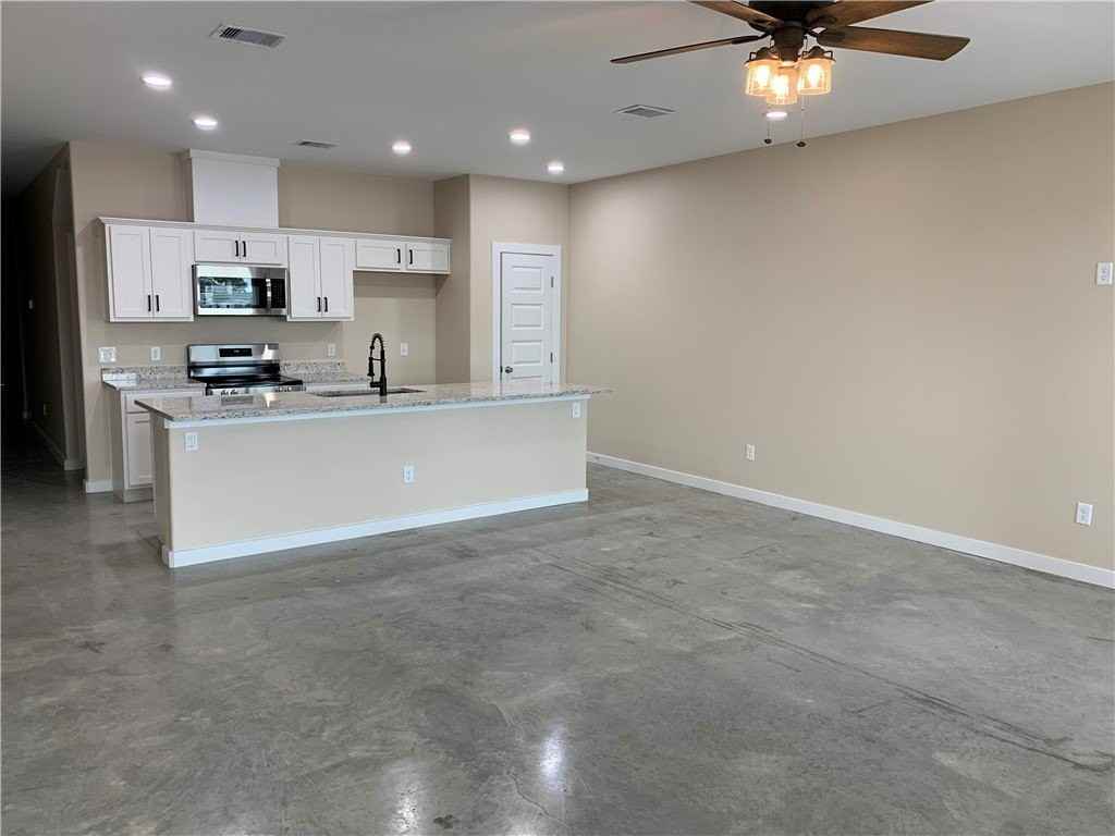 13957 Fortuna Bay Dr #B - Photo 7 of 36