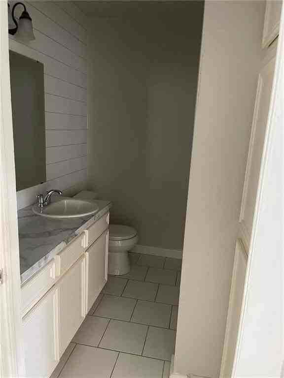 725 E Hoffman Ave - Photo 7 of 11