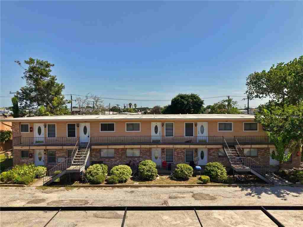 1004 Austin St #3
