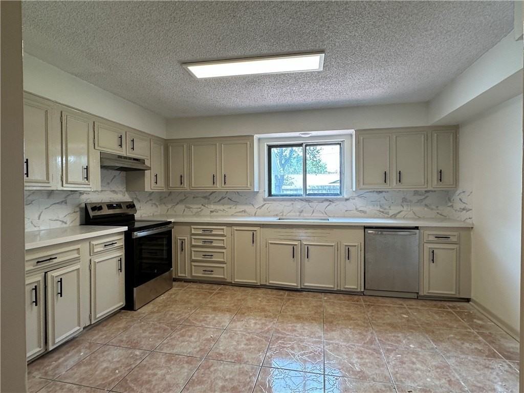 502 Greenway Dr - Photo 5 of 14