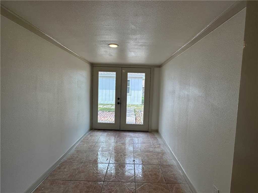 502 Greenway Dr - Photo 6 of 14