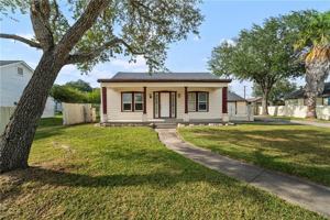 featured image of 813 E Market St