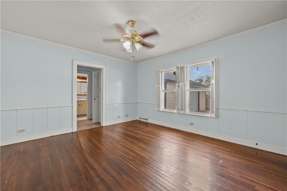 813 E Market St - Photo 6 of 22