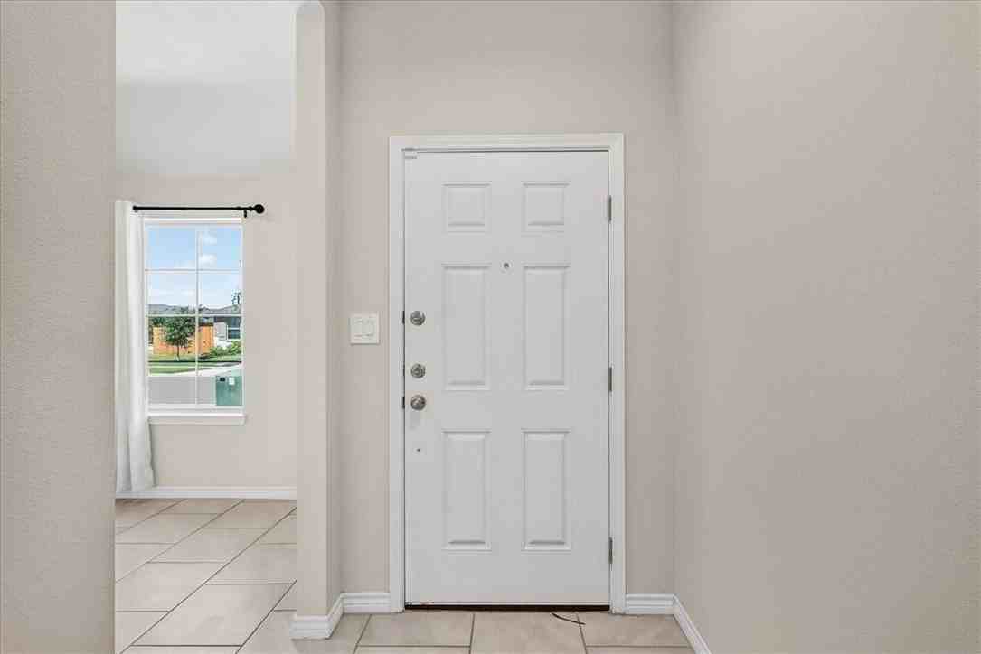 2334 Restful Ln - Photo 3 of 34