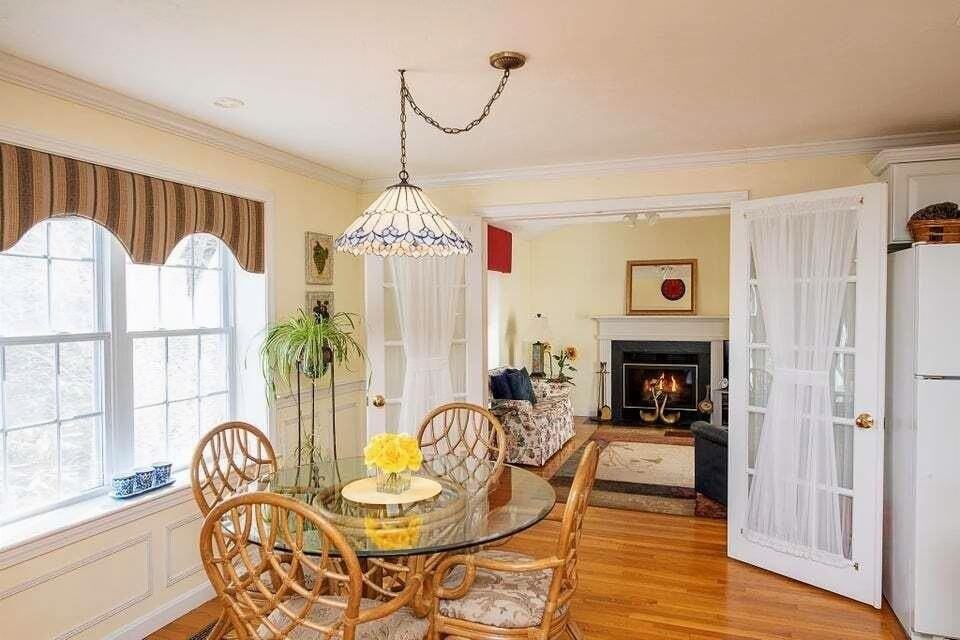 28 Quashnet Woods Dr - Photo 7 of 31