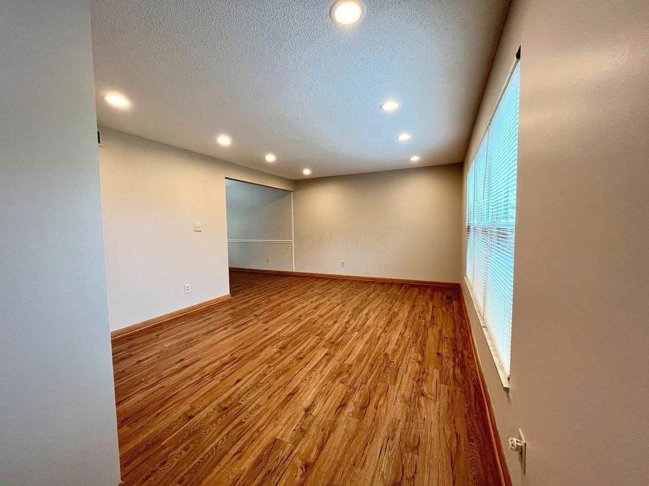 2775 Amana Ct - Photo 2 of 21