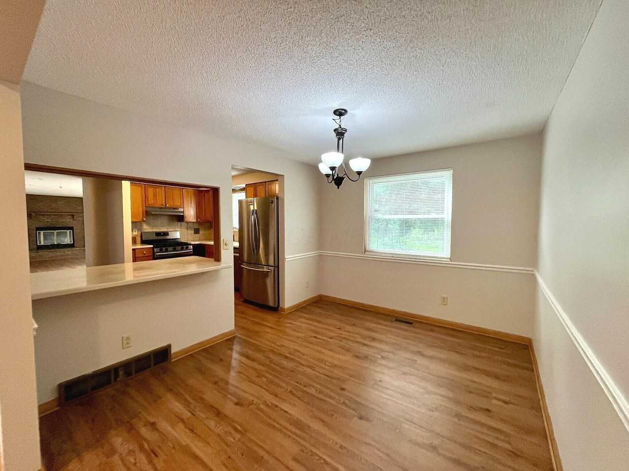 2775 Amana Ct - Photo 4 of 21