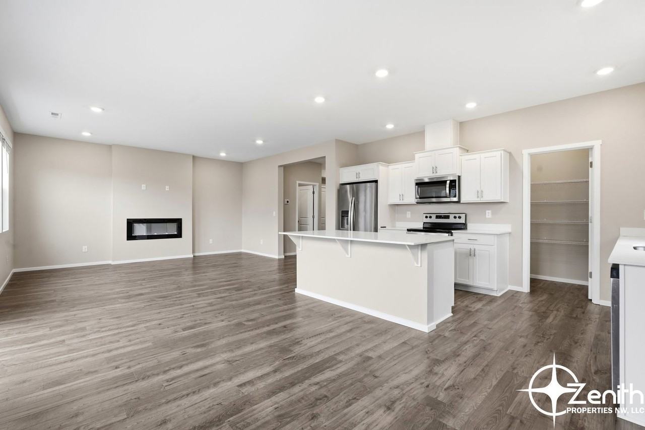 147 Cedar Springs Loop - Photo 3 of 43