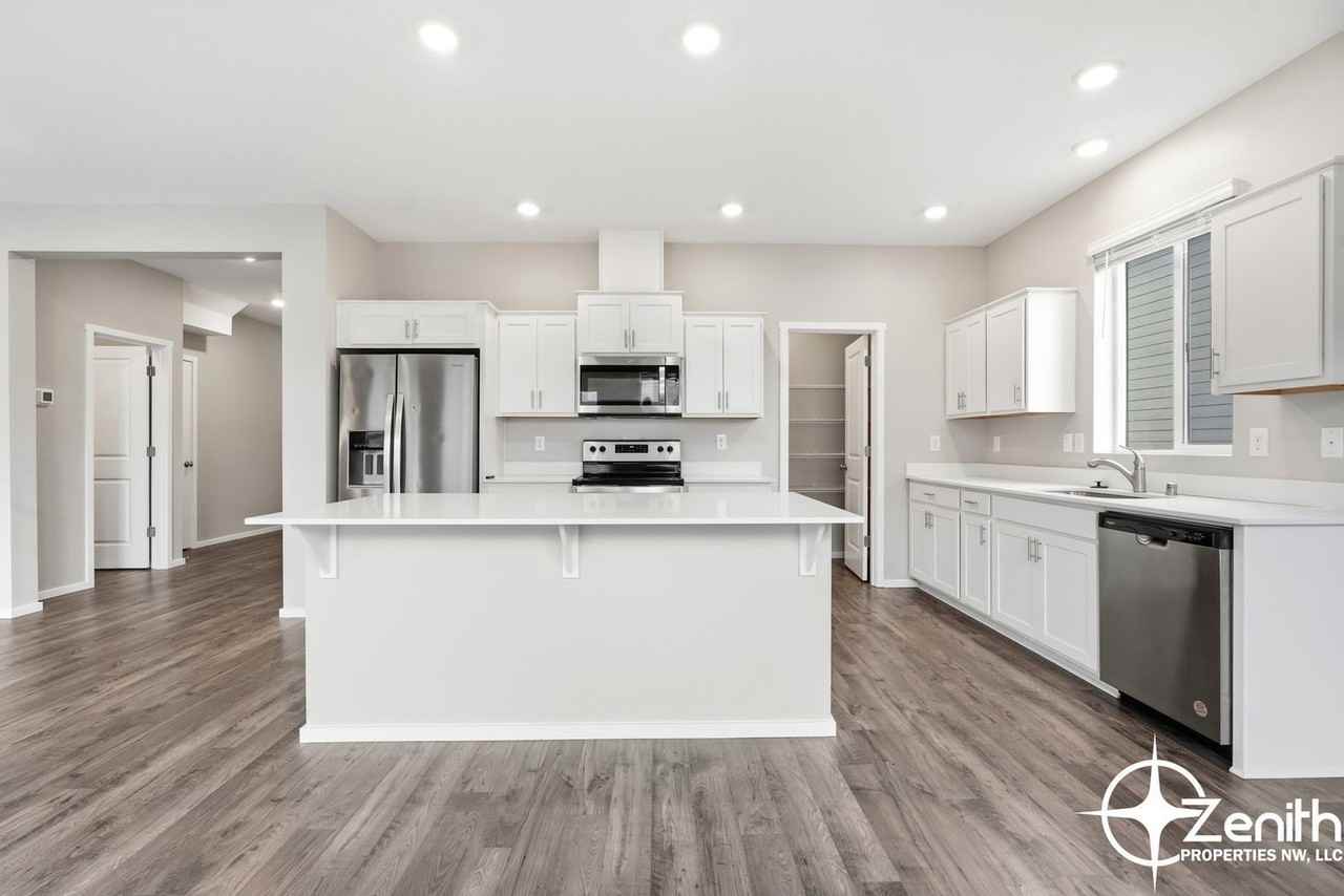 147 Cedar Springs Loop - Photo 6 of 43