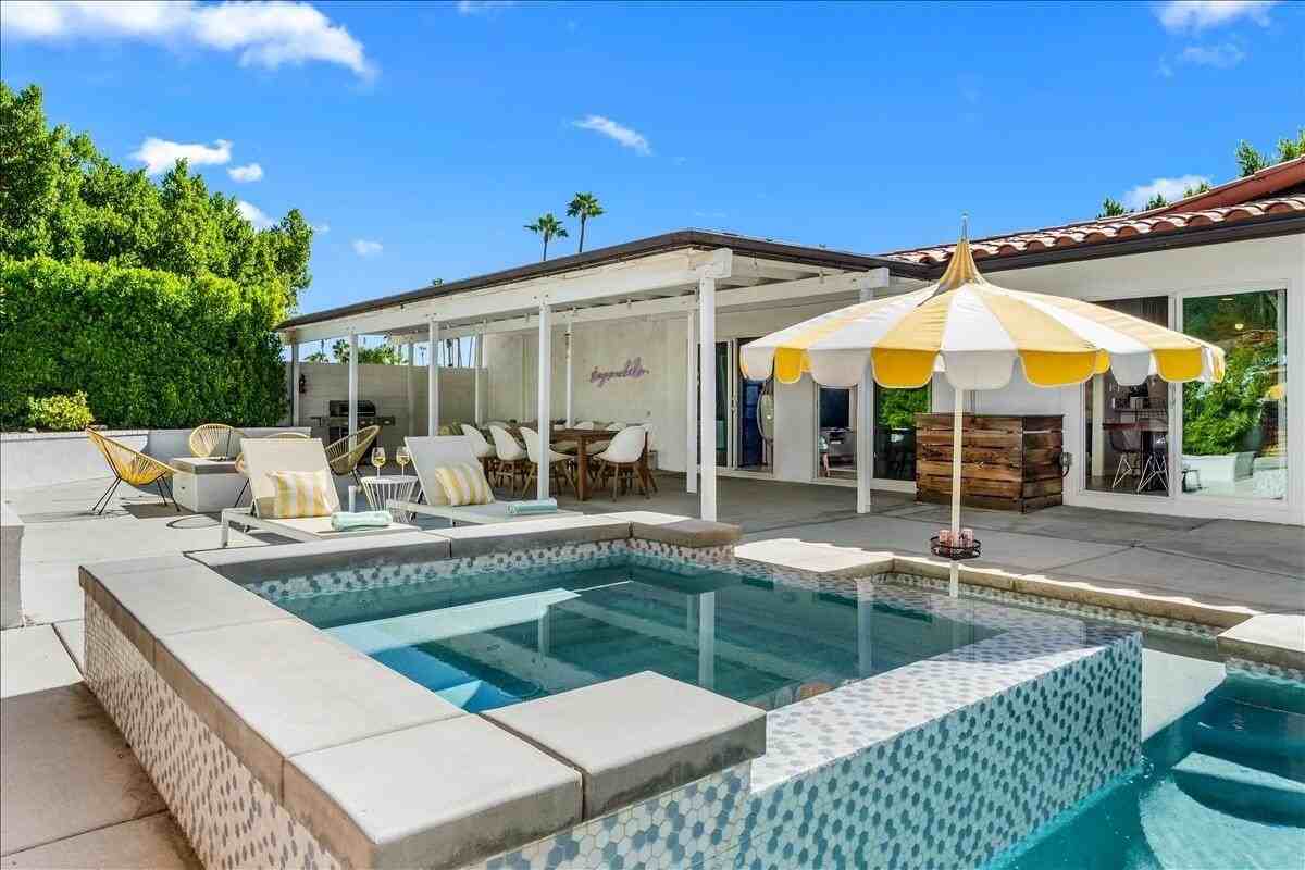 1184 E Pajaro Rd - Photo 5 of 38