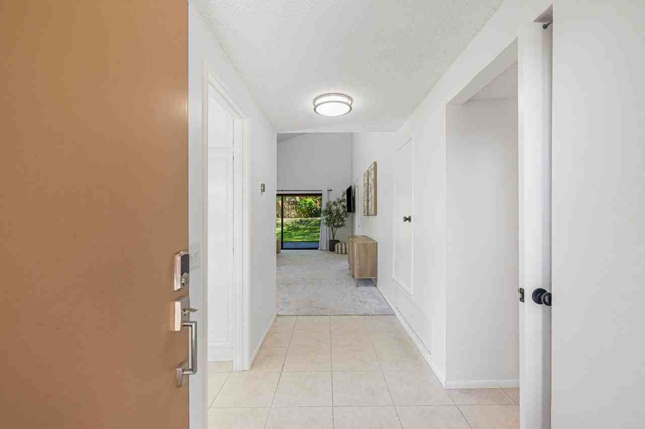 73280 Rosewood Ct - Photo 3 of 43