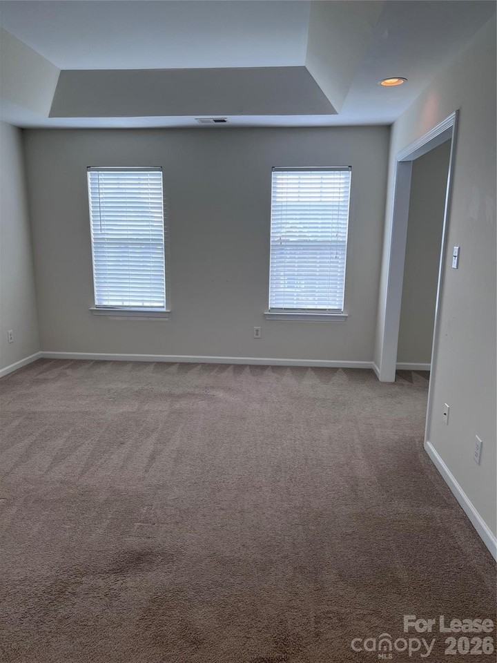 2340 Wexford Way - Photo 6 of 30