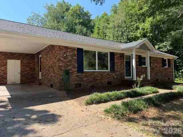 3309 Rollingwood Dr - Photo 2 of 7