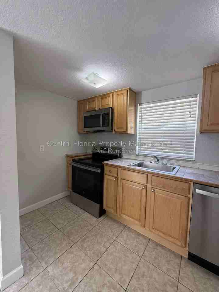 41 E Winter Park St #C - Photo 5 of 8