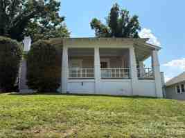 featured image of 326 E Main St #1