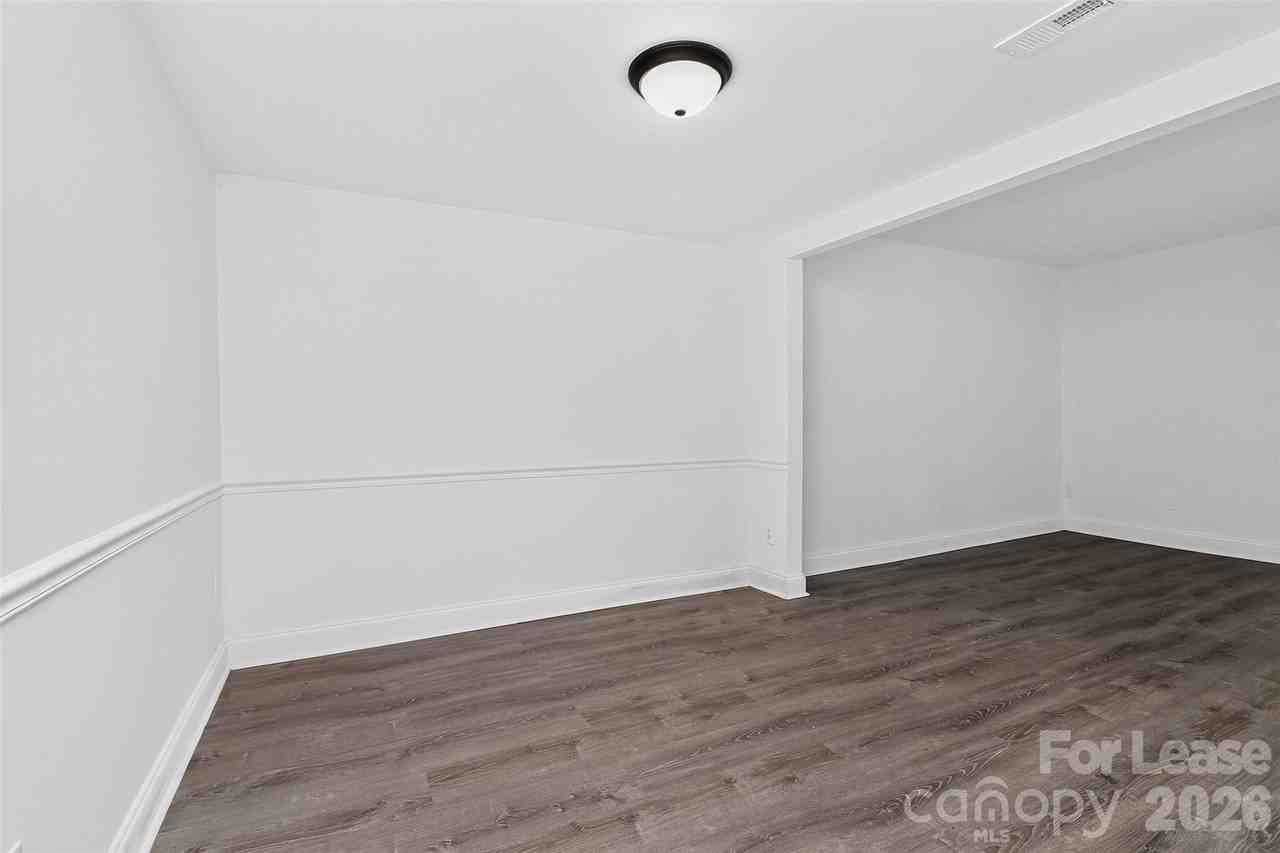 8322 Knights Bridge Rd - Photo 5 of 41