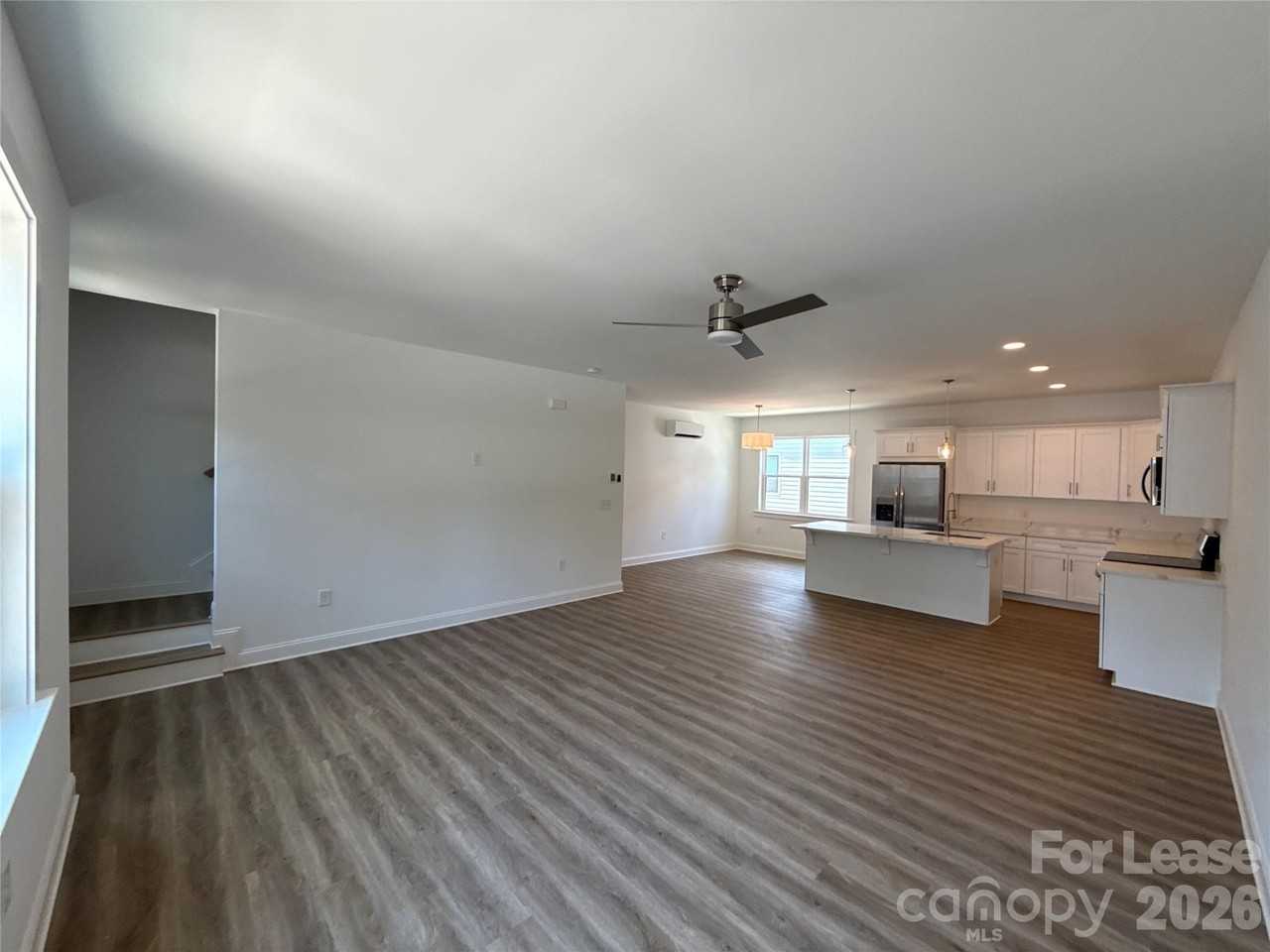 2106 Bombay Way - Photo 7 of 14