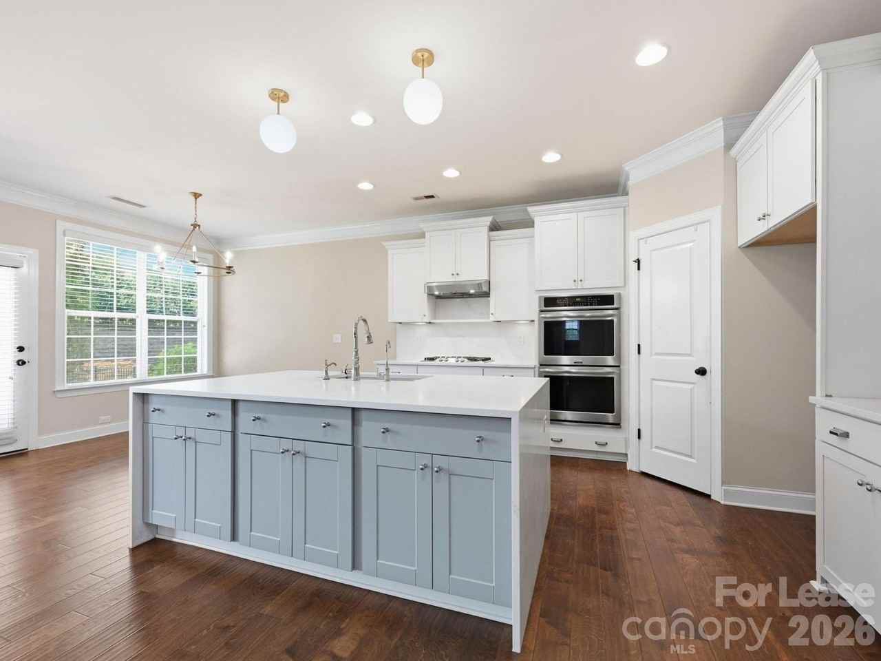 127 Tomahawk Dr - Photo 4 of 48