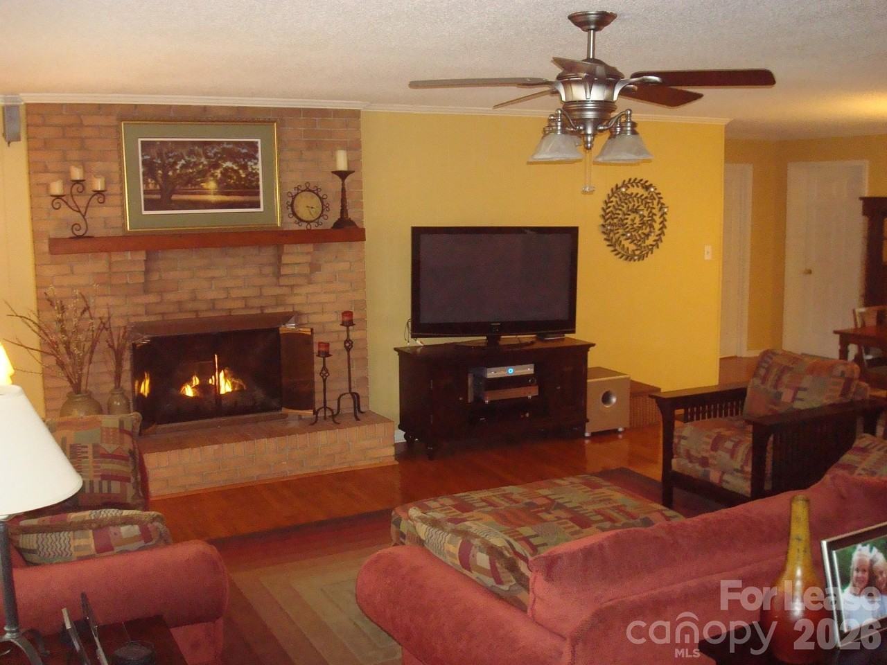 10115 Elmsbrook Ln - Photo 2 of 19