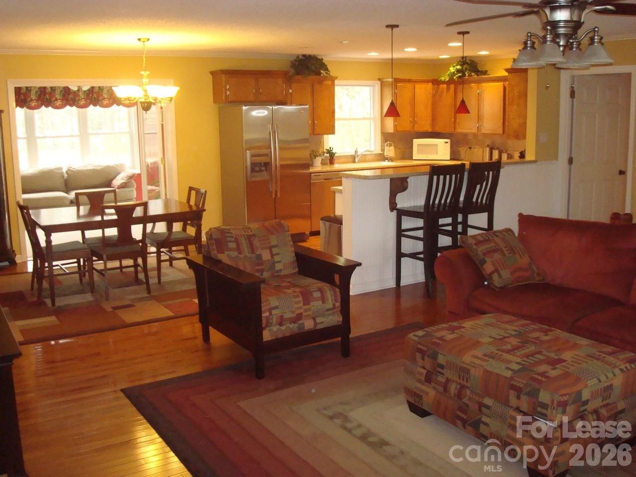 10115 Elmsbrook Ln - Photo 4 of 19