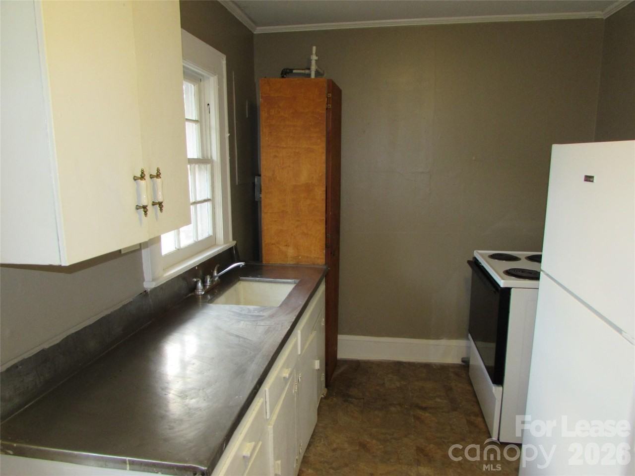 214 Salisbury Rd #A - Photo 4 of 9