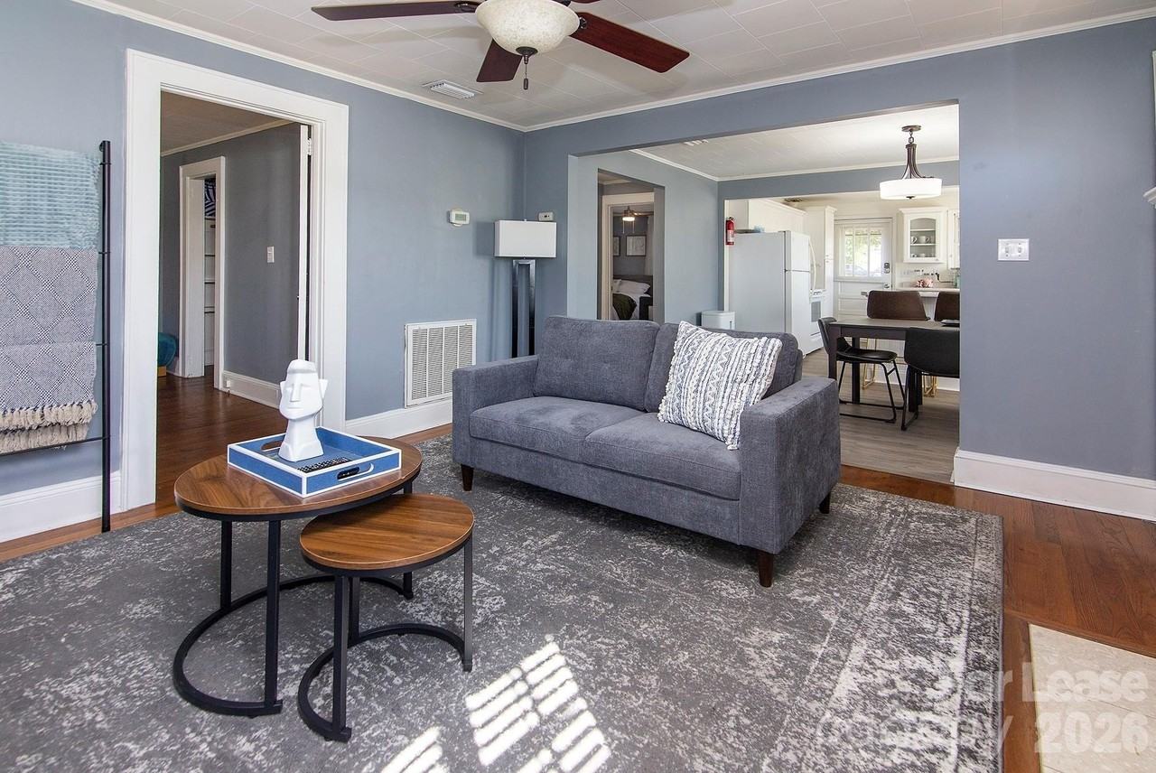 9531 Idlewild Rd - Photo 3 of 15