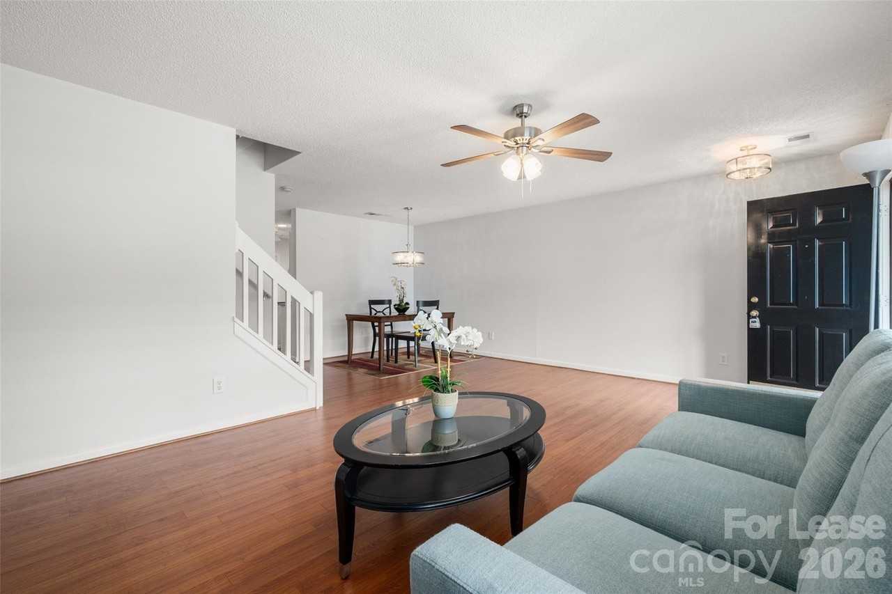 1841 Birch Heights Ct - Photo 7 of 40