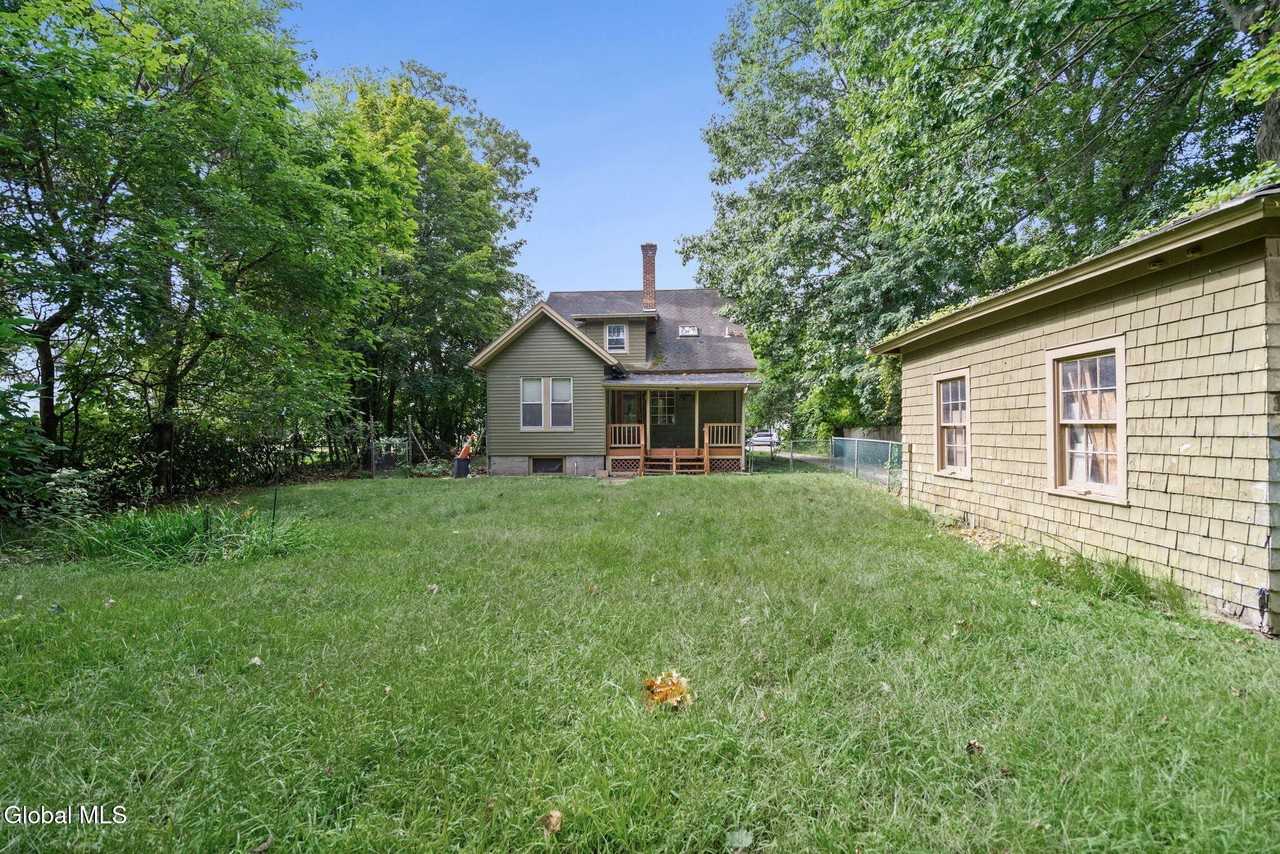 2301 Campbell Ave - Photo 5 of 45