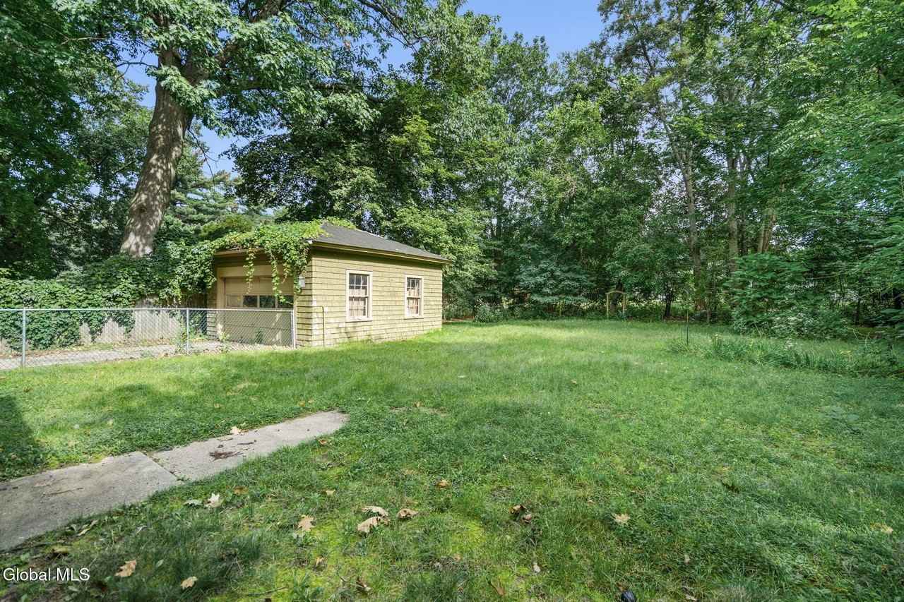 2301 Campbell Ave - Photo 7 of 45