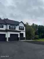 featured image of 471 Grooms Rd #B