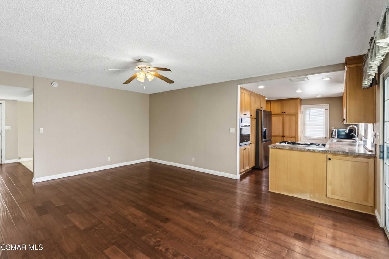 2253 Grafton St - Photo 5 of 23