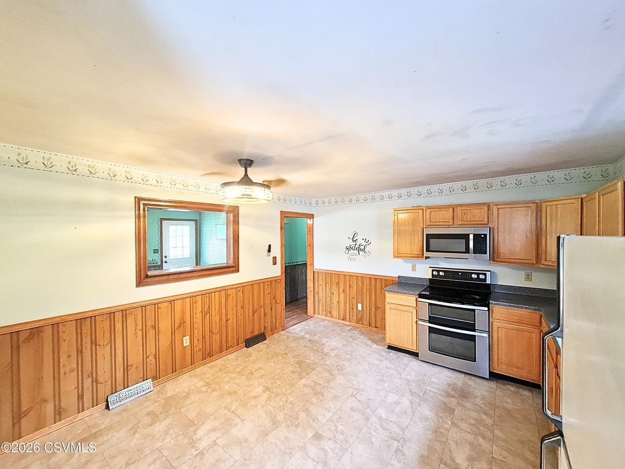 2451 Crossroads Dr - Photo 6 of 34