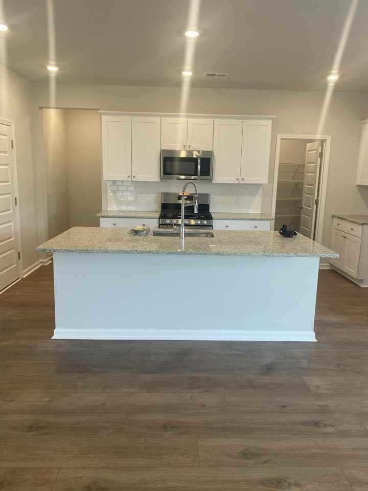 120 Lefton Lndg - Photo 4 of 16