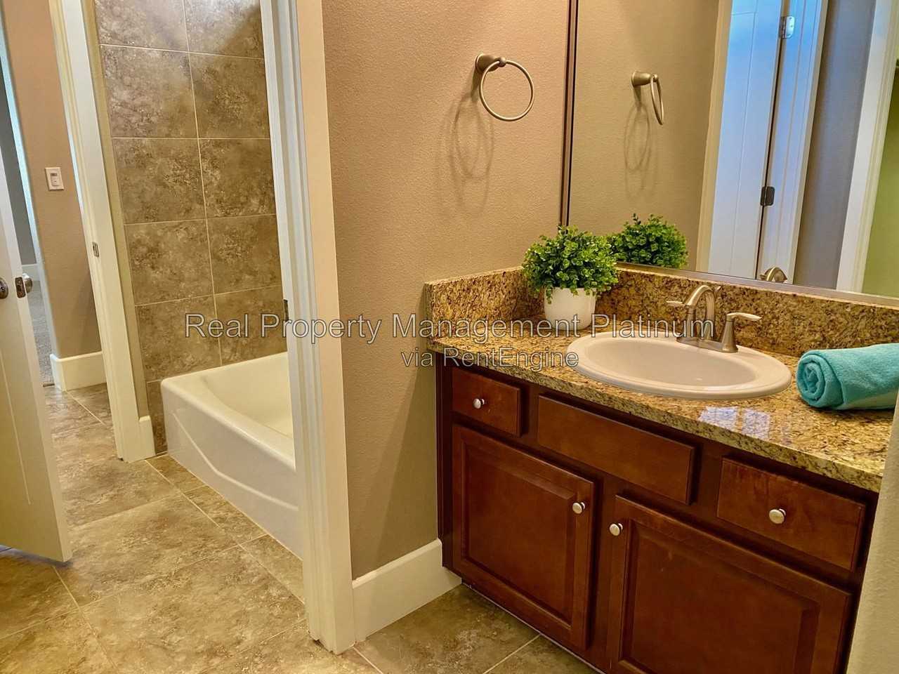 3436 Trenton Ln - Photo 7 of 25