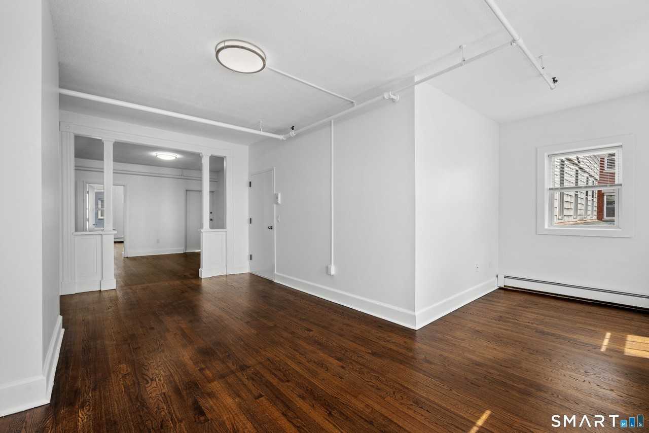 187 Bank St Apt 205 - Photo 5 of 16