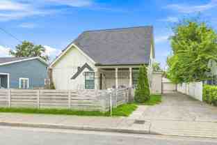 1516 23rd Ave N - Photo 1 of 1
